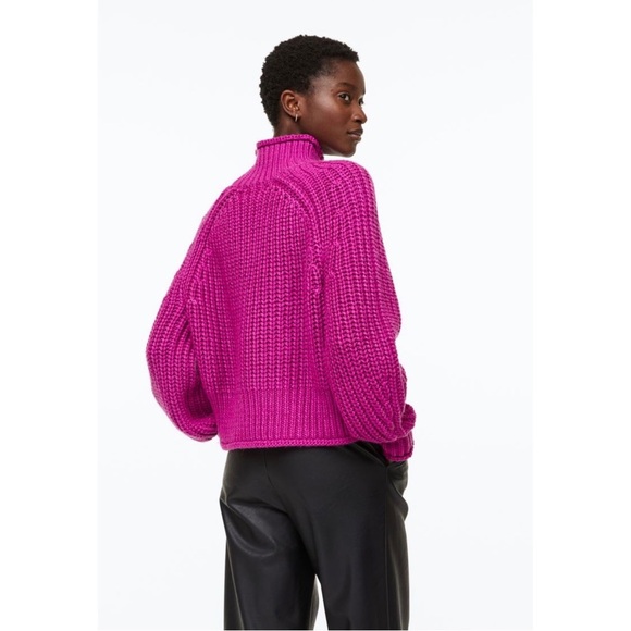 Chunky H&M Mock Neck Turtleneck Sweater 💗 - Picture 7 of 8